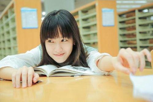 娱乐吃瓜酱二次发育,二次发育背后的故事与启示