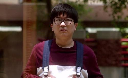 娱乐吃瓜男主,吃瓜男主的逆袭之路